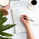 BIC Stylo bille Cristal Original Shine. Corps argent. Pointe moyenne 1mm. Encre noire – Image 4