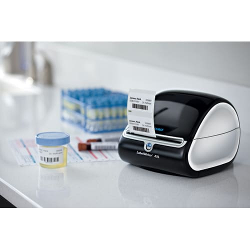 328116_d1-1.jpg DYMO Rouleau de 500 étiquettes multi-usages adhésif décollable 19x51mm S0722550 – Image 1