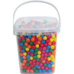 O'COLOR Seau de 1100 perles rondes en bois, 6 couleurs assorties, diamètre 10 mm