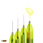 BIC Stylo bille 4 couleurs rétractables Fluo. Pointe Moyenne x3 (1,0 mm) + pointe fluo (1,6 mm) – Image 4