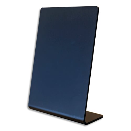 433744_d1.jpg DEFLECTO Ardoise inclinée en L en acrylique Noir. Epaisseur 2 mm, format A6 – Image 1