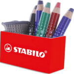 STABILO Pot aimanté incluant 5 crayons marqueurs tableaux blanc Markdry + 1 chiffonnette.