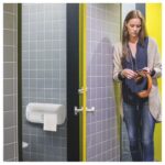 TORK Paquet de 6 Rouleaux Papier toilette Premium micro gaufré 2 plis 198 feuilles – Image 3