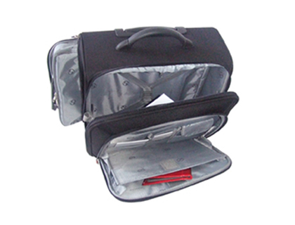 Pilot case roller pour ordinateur 15.6" capacité 25l dimensions 380x250x360mm coloris noir