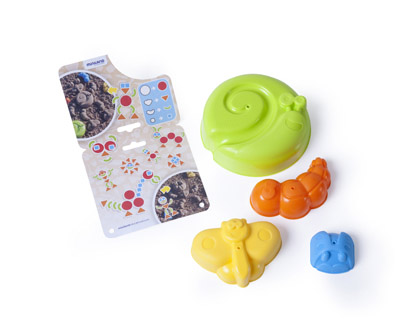 Moule à sable miniland en plastique formes et coloris assortis 140mm set de 4 unités