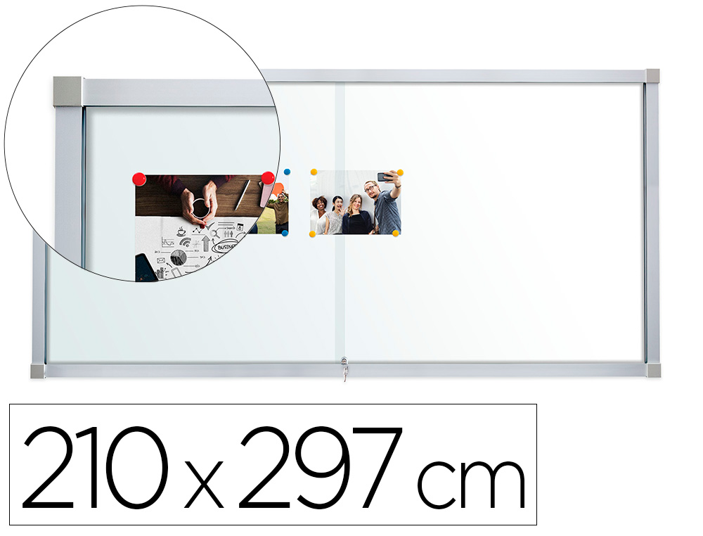 Vitrine affichage vanerum cube interieur fond tole      laquee portes coulissantes    verre 10 feuilles a4