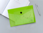 Pochette enveloppe liderpapel polypropylène 180 microns a6 148x105mm 50f fermeture bouton transparent vert – Image 7