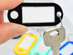 Porte-clés q-connect porte-étiquette plastique 50x22mm coloris noir présentoir 100 unités – Image 9
