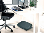 Repose-pieds q-connect polystyrène ergonomique confort support inclinaison ajustable 450x115x340mm – Image 6