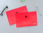 Pochette enveloppe liderpapel polypropylène 180 microns a6 148x105mm 50f fermeture bouton transparent rouge – Image 8